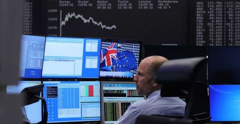 Corretoras dos bancos ou Corretoras&nbsp;independentes?